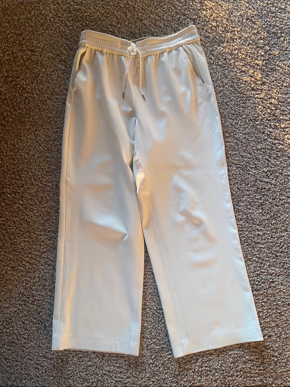 Alice + Olivia Benny Elastic-Waist Faux Leather Jogger Pants